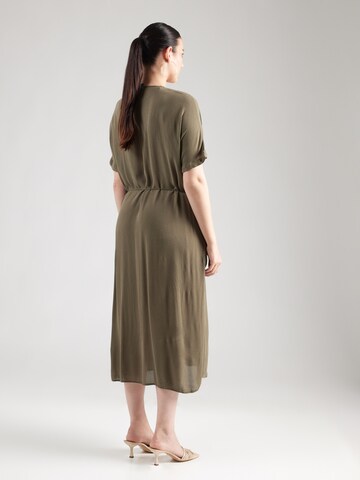 Vero Moda Curve Платье-рубашка 'VMCbente' в Зеленый