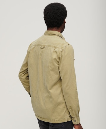 Superdry Regular fit Tussenjas in Beige