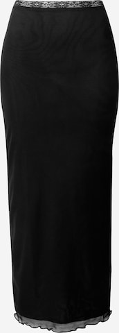 TOPSHOP Skirt in Black: front