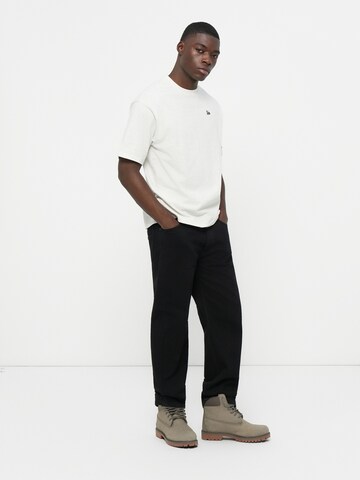 NEW ERA Shirt 'ESSNTIALS' in Grey