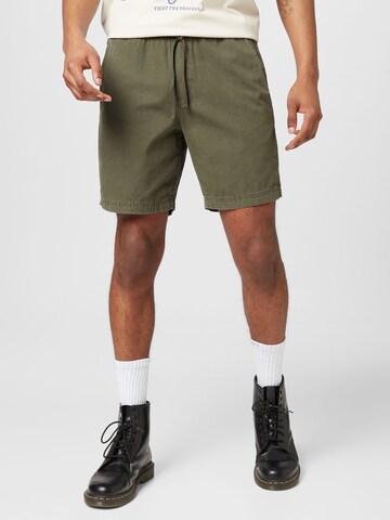 Abercrombie & Fitch regular Παντελόνι σε πράσινο: μπροστά