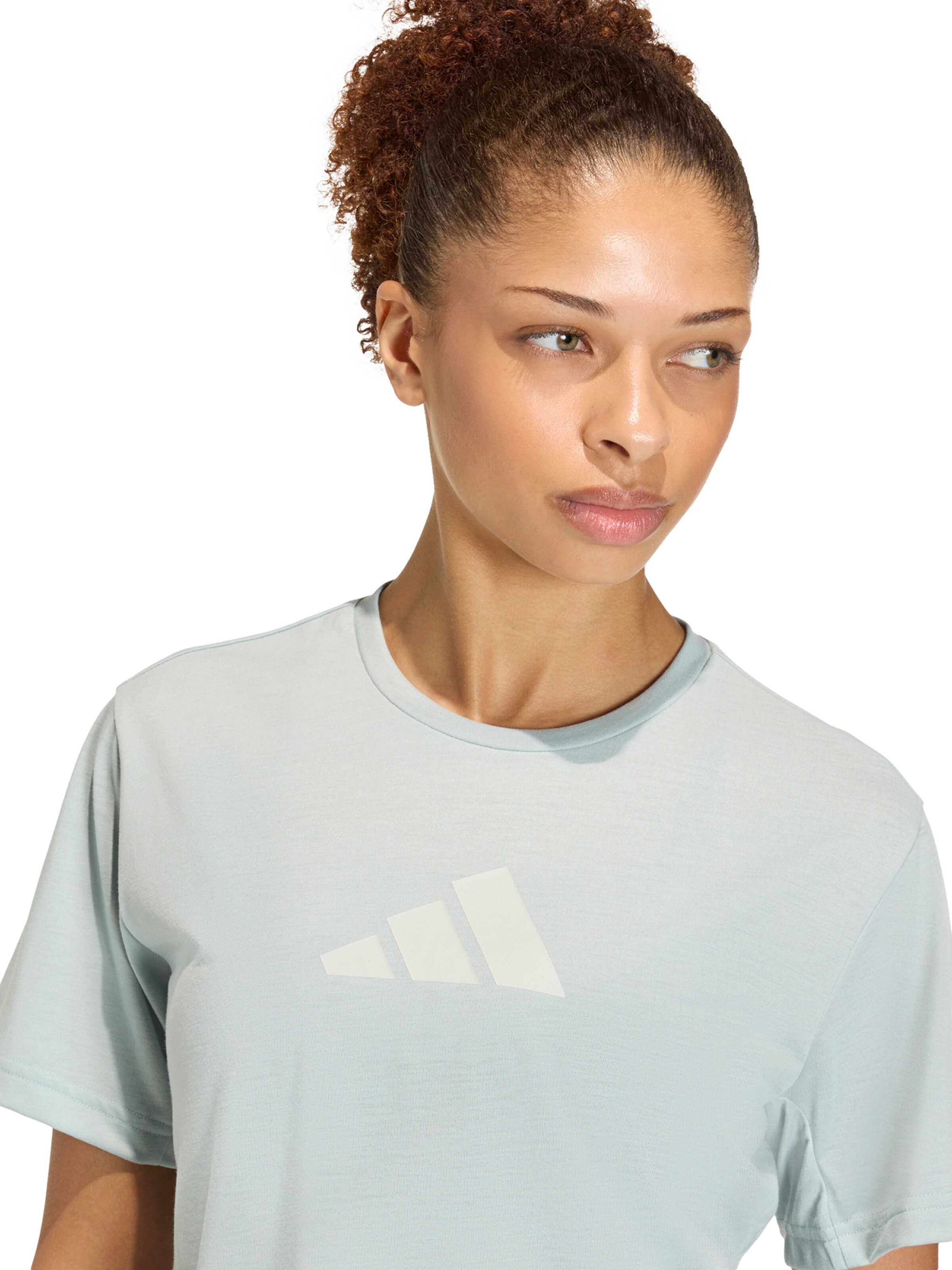 ADIDAS PERFORMANCE Λειτουργικό μπλουζάκι 'Essentials' σε πράσινο