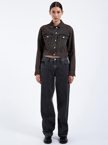Dr. Denim Tussenjas 'Becky' in Bruin