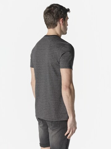 Maglietta di KOROSHI in nero