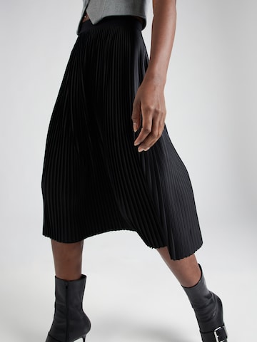 QS Skirt in Black