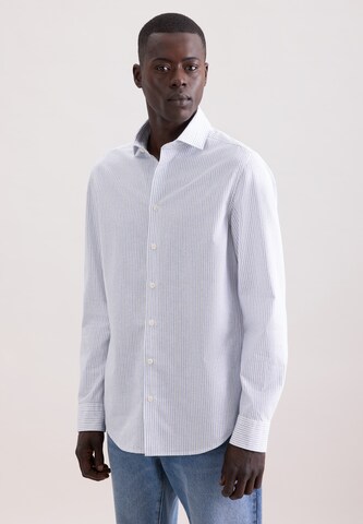 Coupe regular Chemise business SEIDENSTICKER en bleu : devant