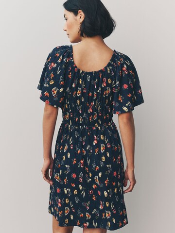 Robe Next en noir