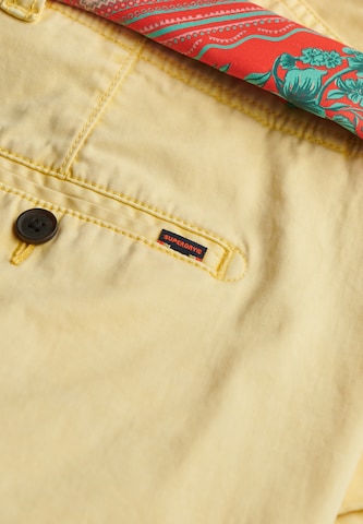 Superdry Slimfit Chino 'Classic' in Geel