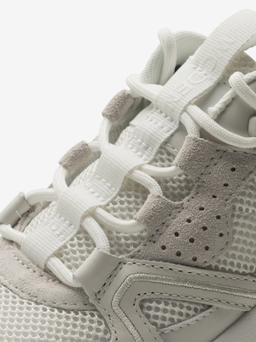 Baskets basses 'Sif Reflective' WODEN en blanc