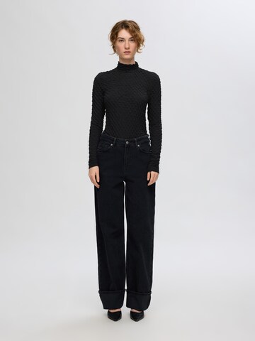 T-shirt 'Timmi' SELECTED FEMME en noir