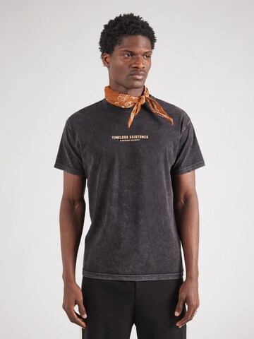 Kaotiko T-Shirt 'TIMELESS EXISTENCE' in Schwarz
