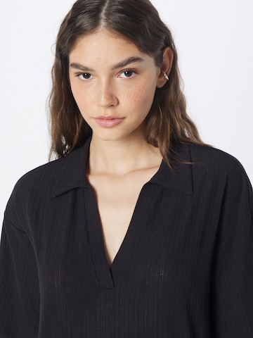 Monki Dress in Black