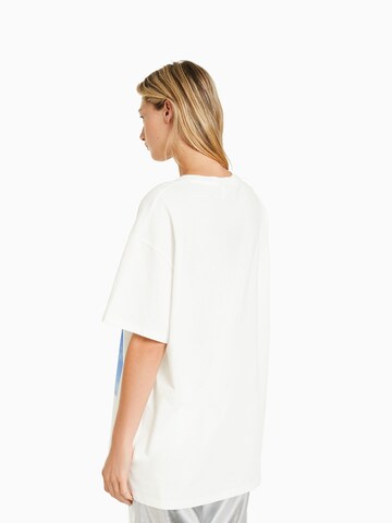 T-shirt Bershka en blanc