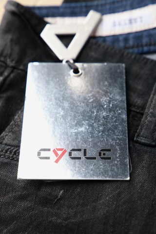 Cycle Jeans in 26 in Black