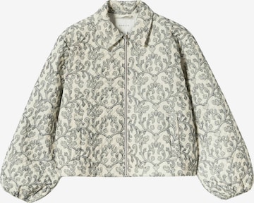 Noella Välikausitakki ' N-Mariam Jacket ' värissä valkoinen: etupuoli