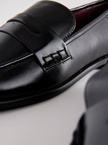 Chaussure basse 'Loafer' Next en noir