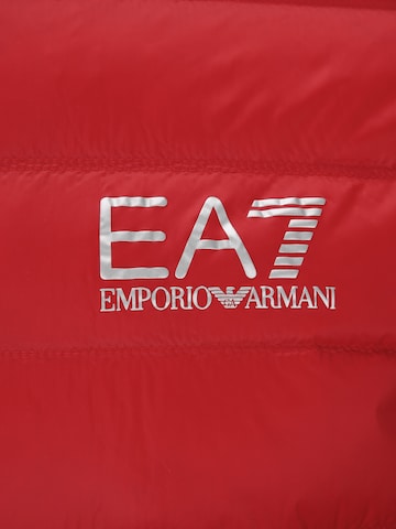 EA7 Emporio Armani - Chaqueta de invierno en rojo