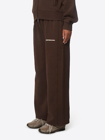 Good For Nothing Wide Leg Bukser i brun