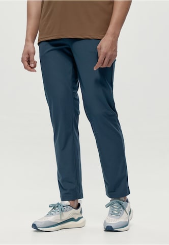 Born Living Yoga Regular Broek 'Cannon' in Blauw: voorkant