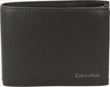 Calvin Klein Портмоне в кафяво: отпред