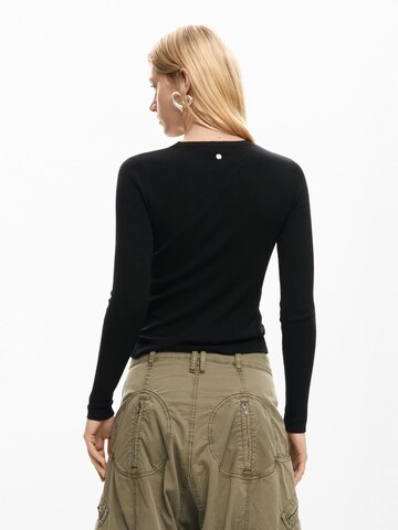 Pull-over Desigual en noir