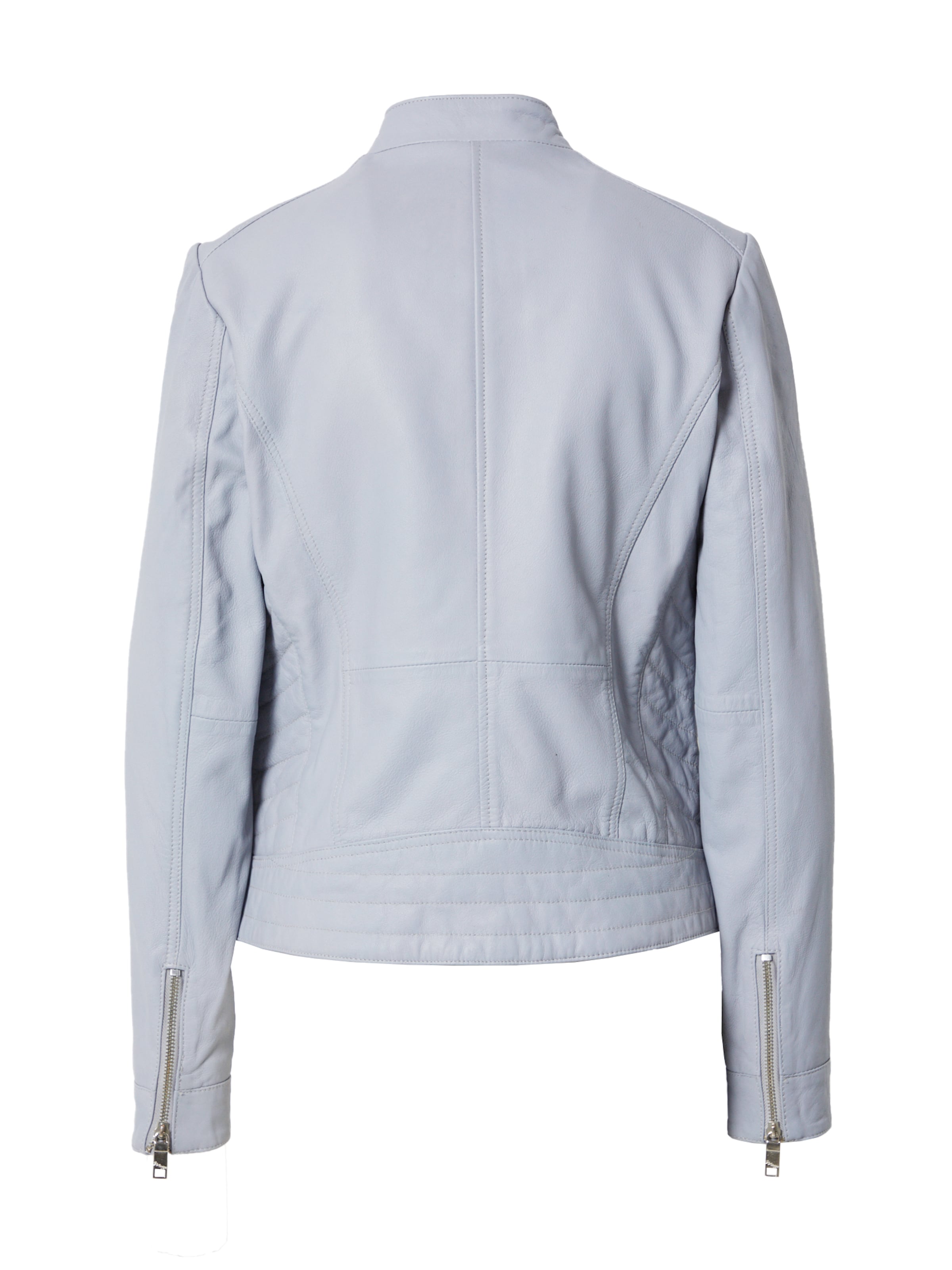 zils Maze Starpsezonu jaka 'Sally'