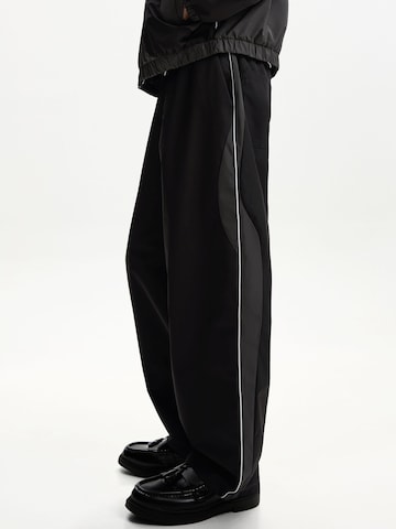 Bershka Regular Trousers in Black