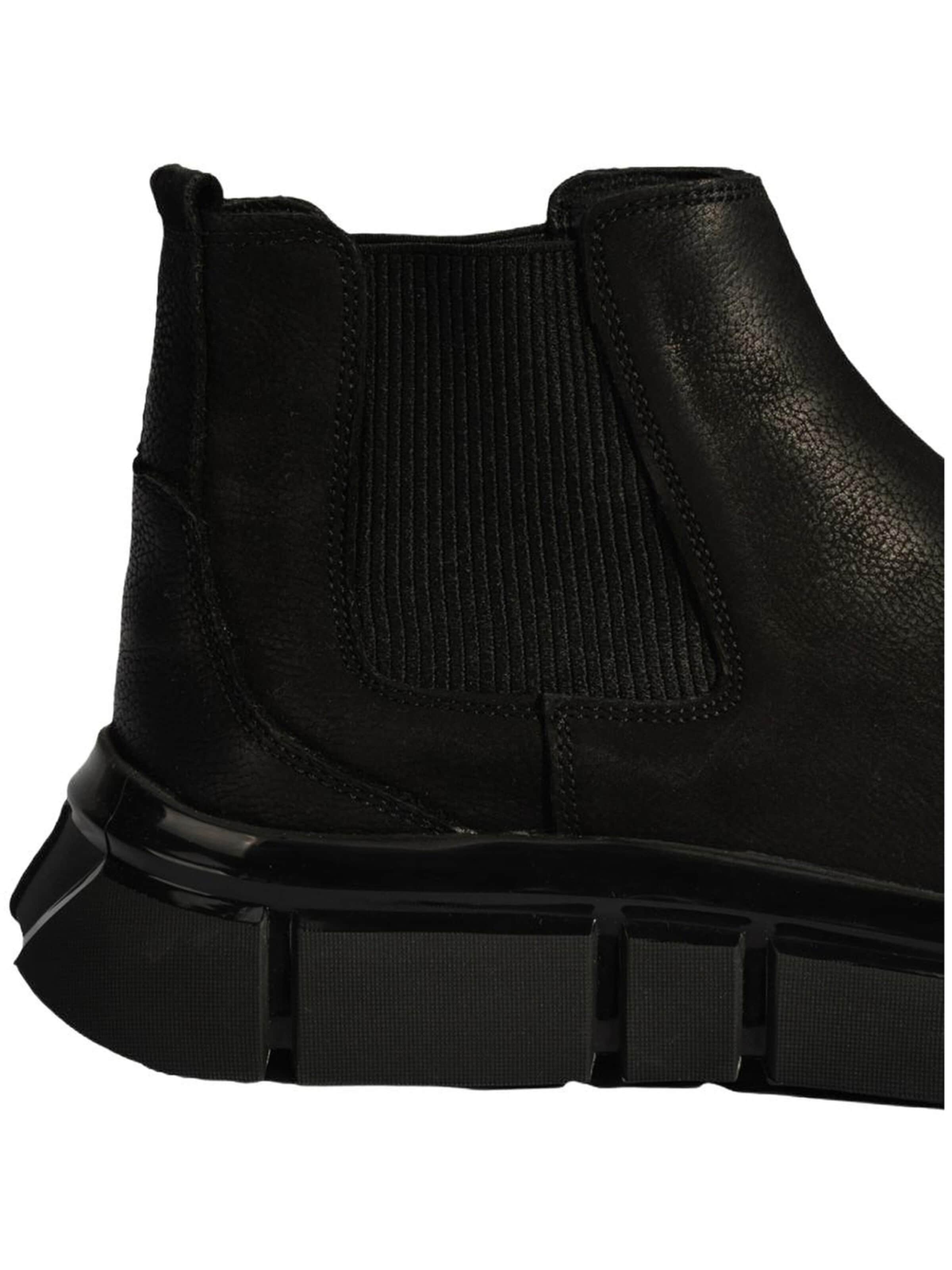 Desa Chelsea Boots in Black