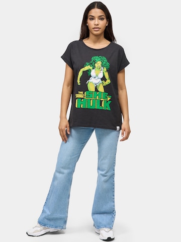 Recovered T-shirt 'She Hulk' i svart