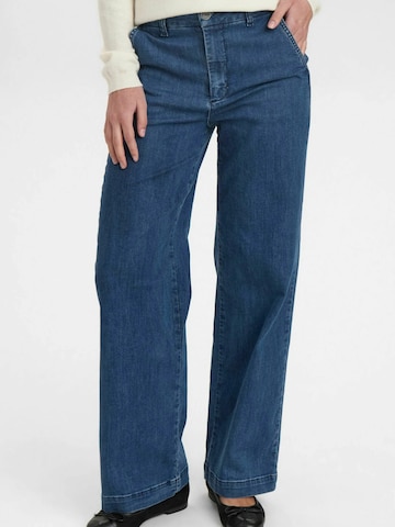 NÜMPH Regular Farkut 'AMBER' värissä sininen: etupuoli