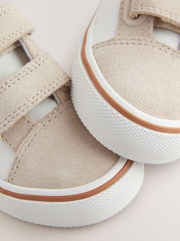 Baskets Next en beige