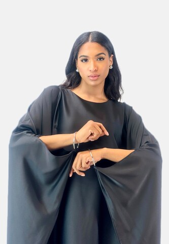 Elara Kleid in Schwarz