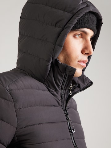 Geacă de primăvară-toamnă 'Fuji' de la Superdry pe negru