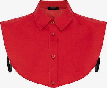 By Diess Collection Huivi värissä punainen: etupuoli