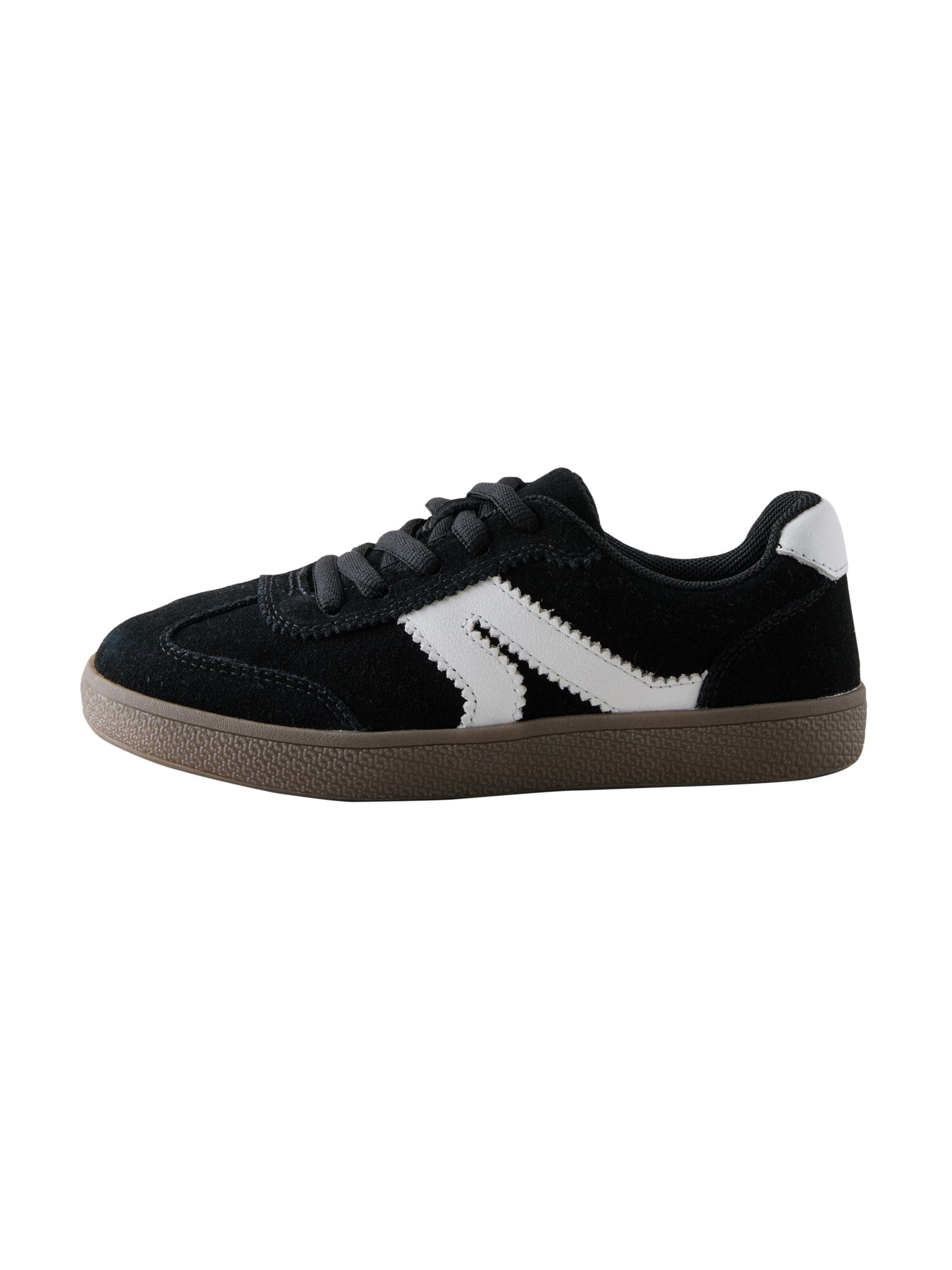 Sneaker di Next in nero: frontale
