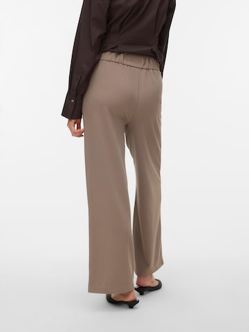 VERO MODA Wide Leg Hose 'VMSTAR' in Braun