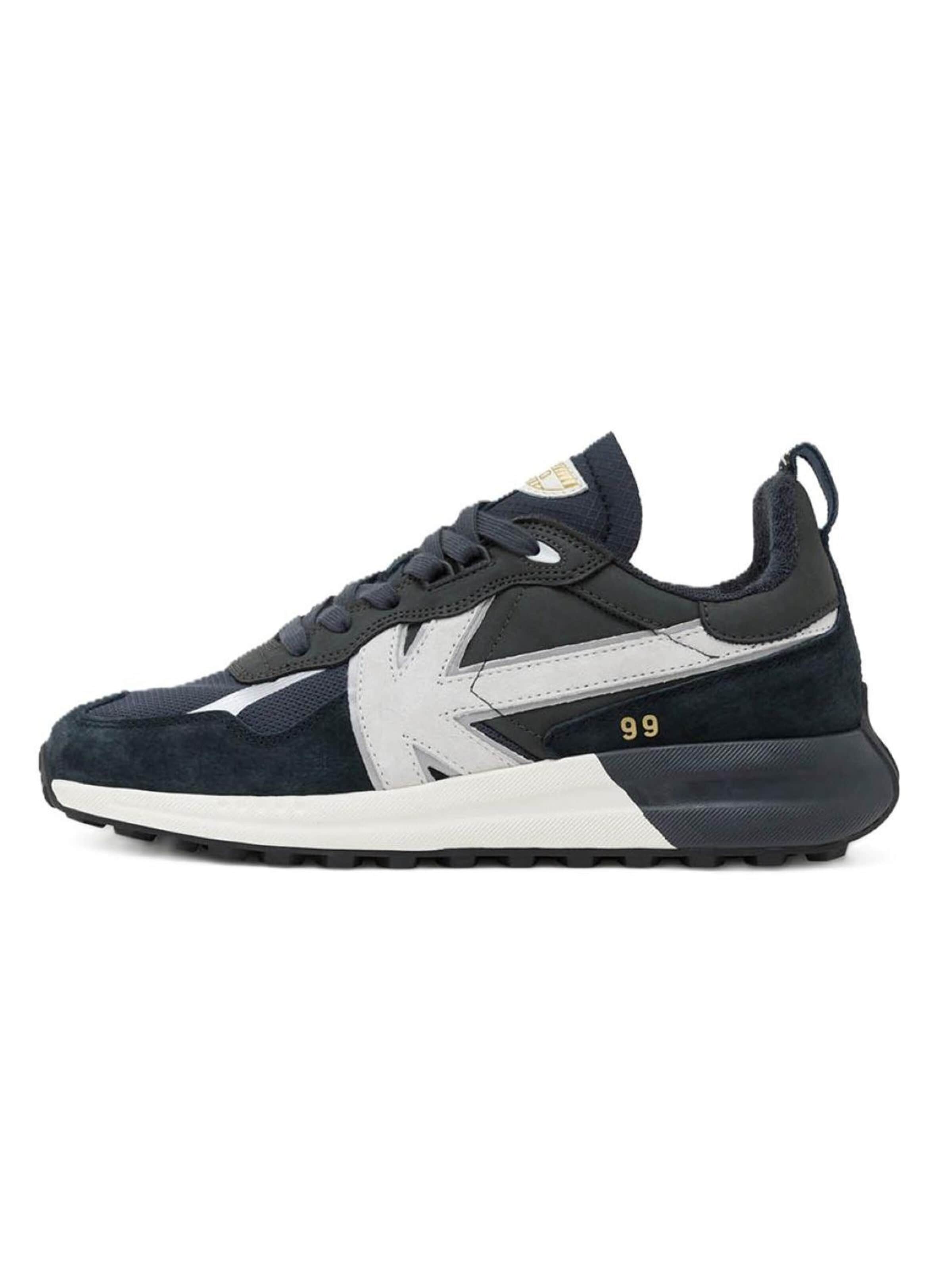 Kaotiko Sneakers 'Vancouver' in Black: front
