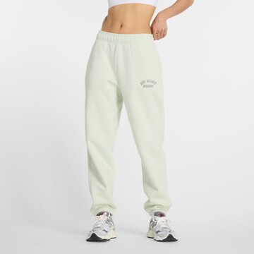 Loosefit Pantalon new balance en vert : devant
