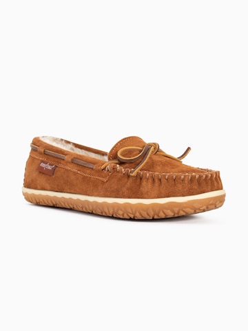 Minnetonka - Mocassins 'Tilia' em castanho