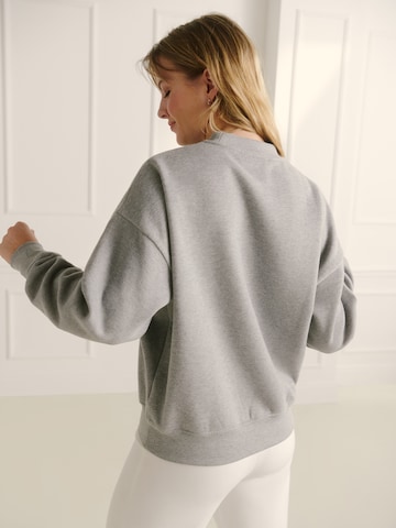 Guido Maria Kretschmer Women Sweatshirt 'Christine' in Grey