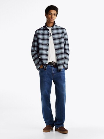 Tommy Jeans Regular fit Button Up Shirt in Blue