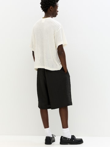 Pull&Bear Neulepaita värissä valkoinen