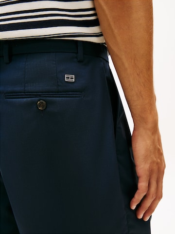 TOMMY HILFIGER Loosefit Bandplooibroek 'Smart Casual Pure' in Blauw