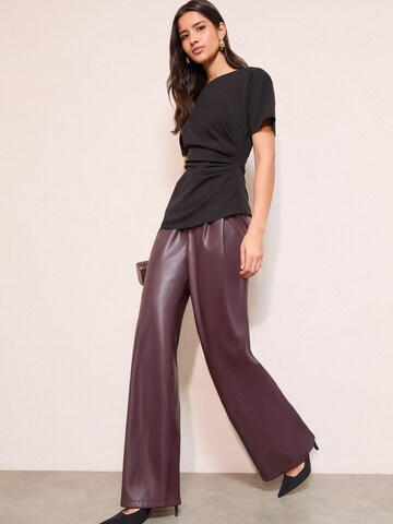 Friends Like These Blouse in Zwart