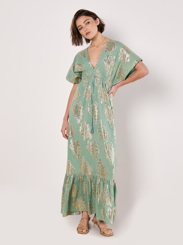 Robe ' ' Apricot en vert : devant