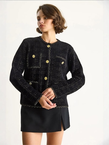 Bianco Lucci Strickjacke in Schwarz