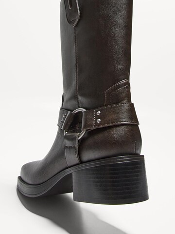 Bershka Boots in Brown