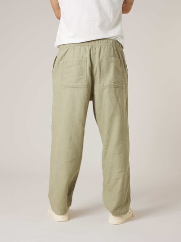 Loosefit Pantalon Deeluxe en vert