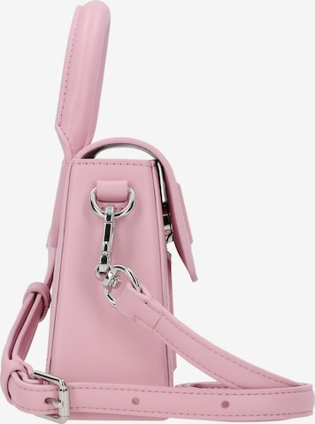 Karl Lagerfeld Käsilaukku 'Essential ' värissä vaaleanpunainen