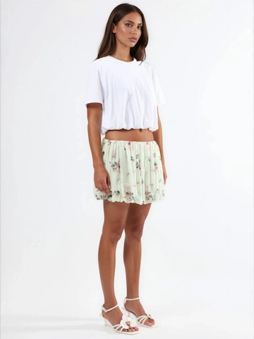 Busem - Blusa em branco